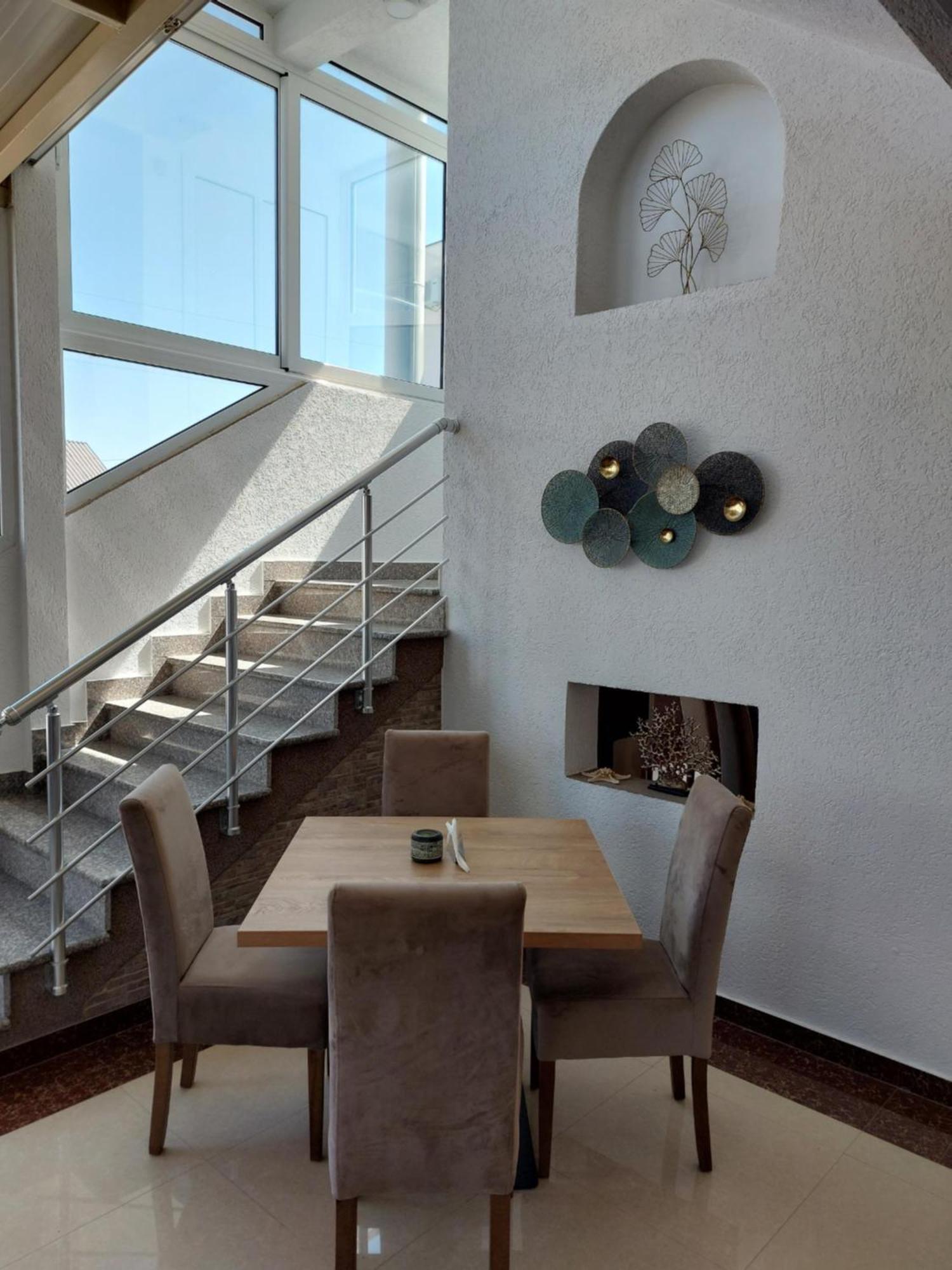"House Muenster" Bed&Breakfast - Ulcinj Donji Stoj Bagian luar foto